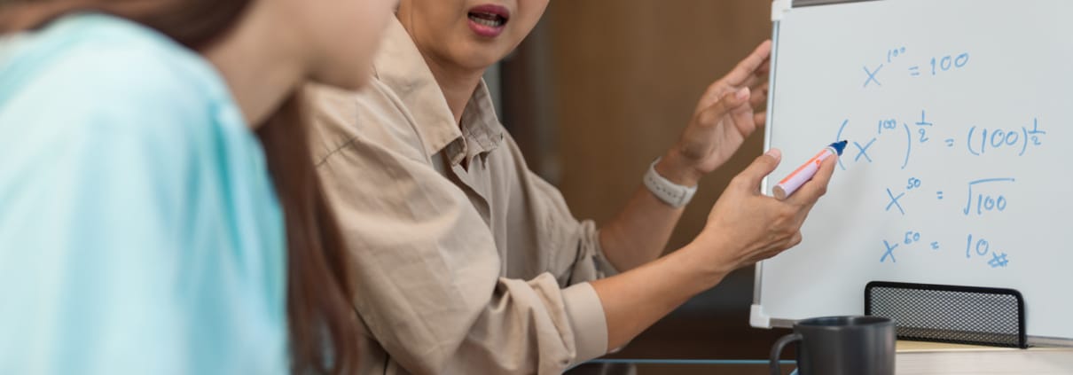 female tutor educate phonics tutor in Vancouver