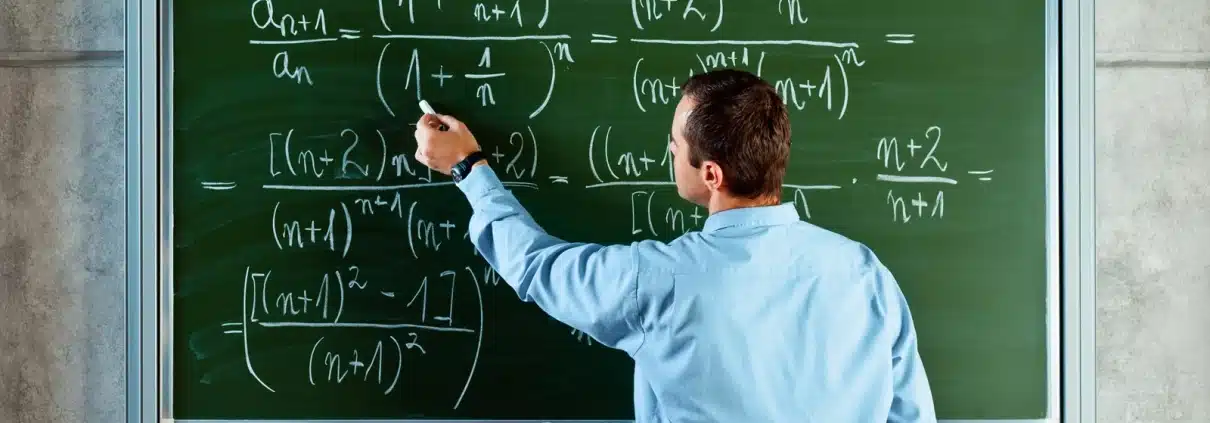 teacher tutoring math